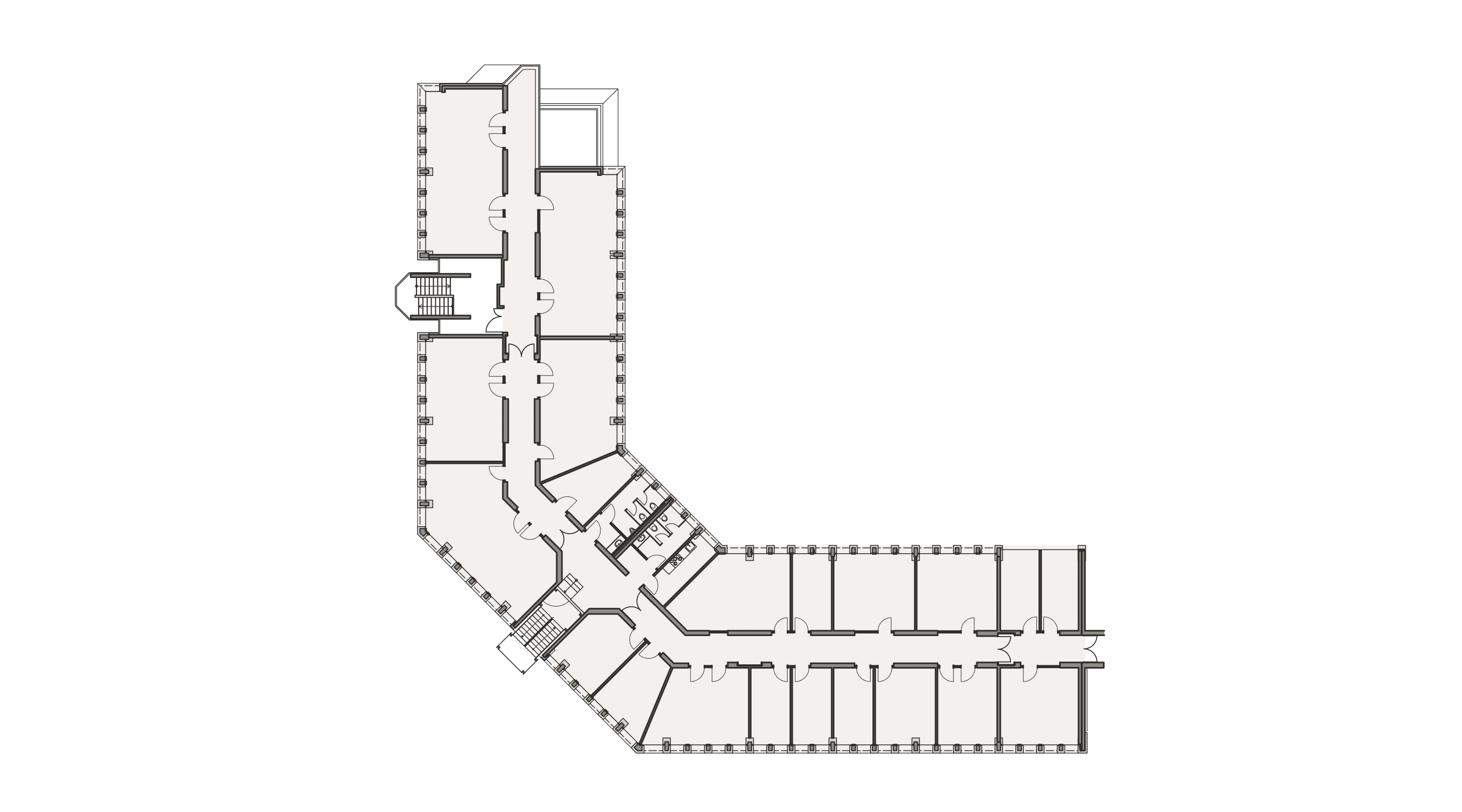 Grundriss eines L-förmigen Bürogebäudes mit mehreren Büroräumen entlang eines langen Flurs und Gemeinschaftsbereichen.